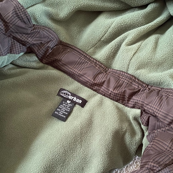 Boys puffy lined vest By Urban - Picture 3 of 4